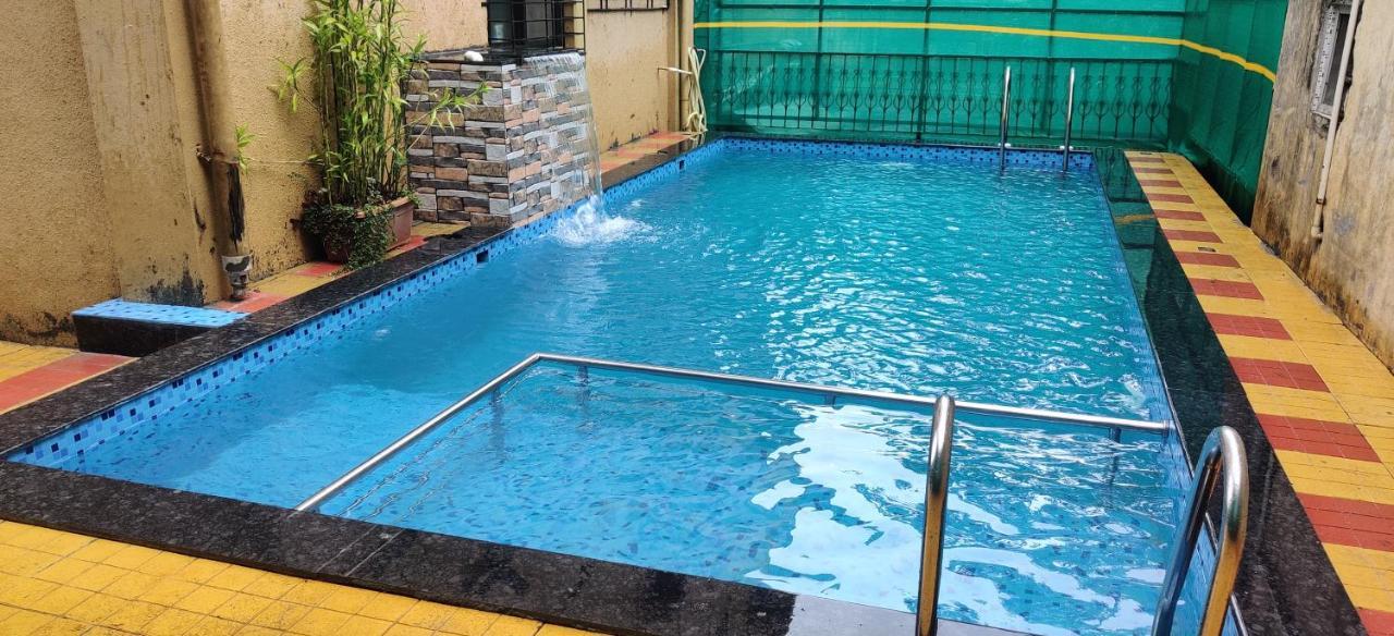 Maharaja Family Guest House Lonavala Esterno foto